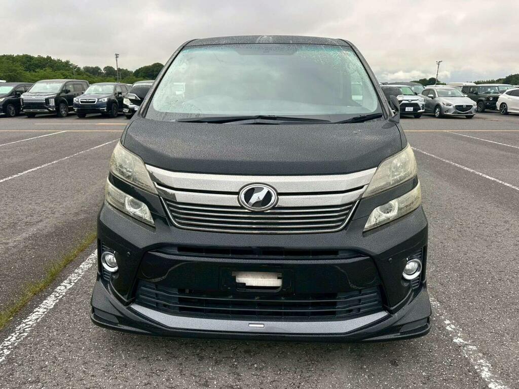 Toyota Vellfire Mpv White #7