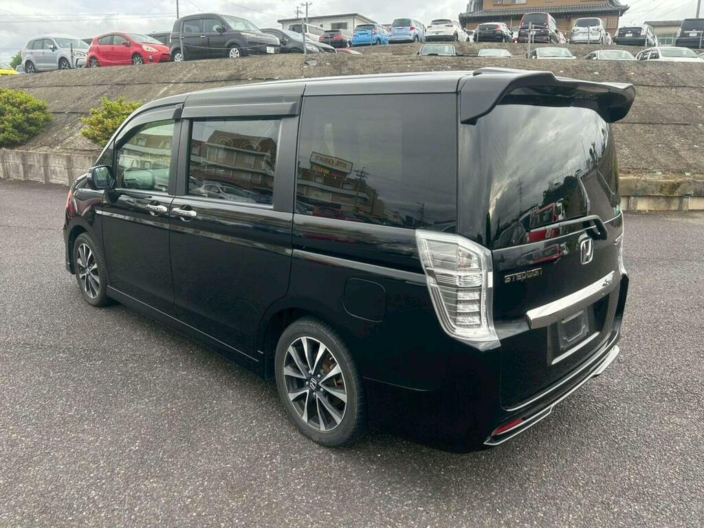 Honda StepWagon Mpv 2.0 Spada Z Cool Spirit 8 Seats 201313 Black #3