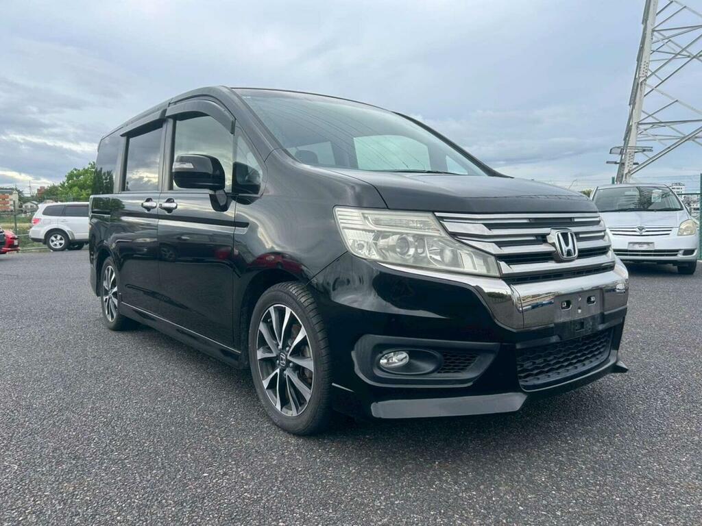 Honda StepWagon Mpv 2.0 Spada Z Cool Spirit 8 Seats 201313 Black