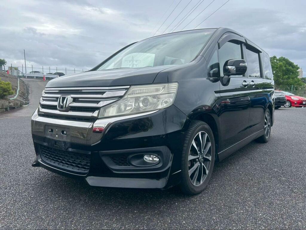 Honda StepWagon Mpv 2.0 Spada Z Cool Spirit 8 Seats 201313 Black #4