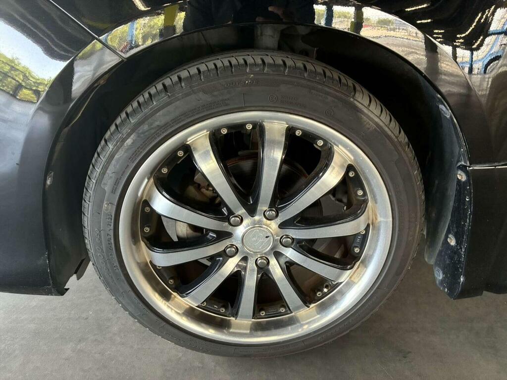 Toyota Voxy Zs Model 2.0I Silver #10