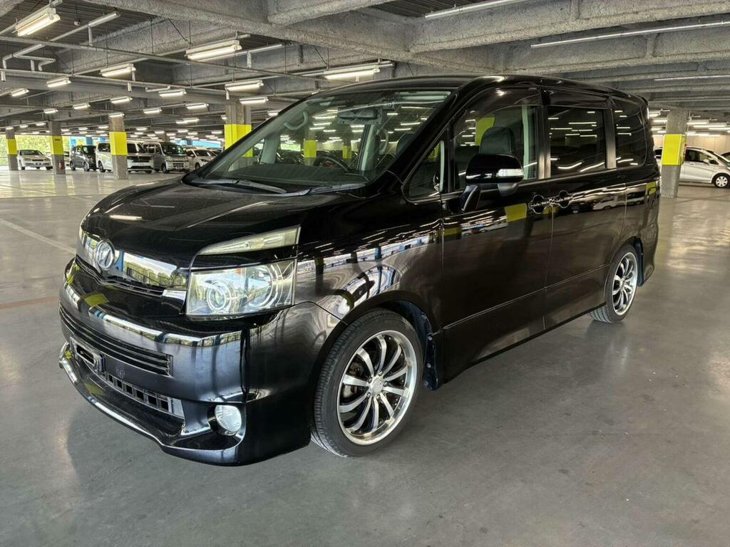 Toyota Voxy Zs Model 2.0I Silver #7