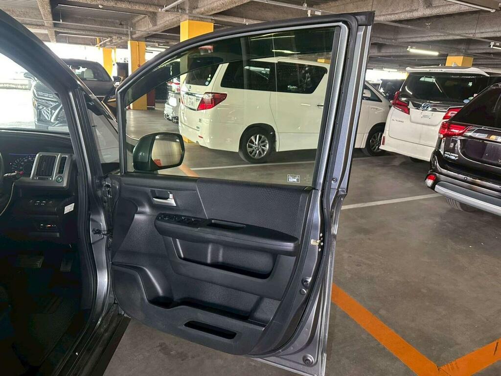 Honda StepWagon Mpv Black #18