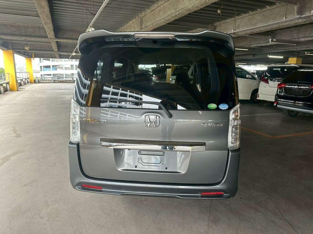 Honda StepWagon 2.0 Spada Power Edition 8 Seats IMP817 Grey #3