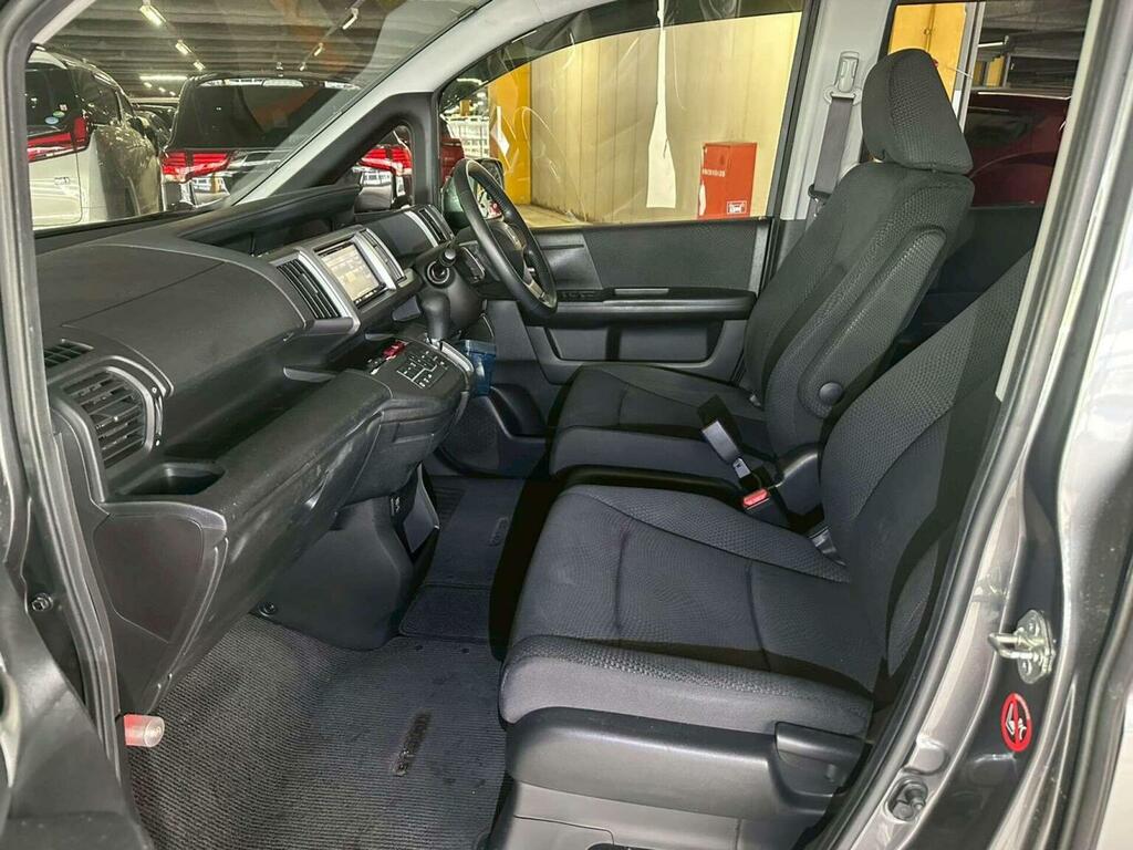 Honda StepWagon Mpv Black #10