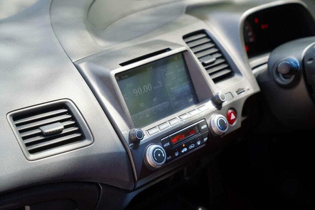 Honda Civic 1.4 I-dsi Se Silver #52