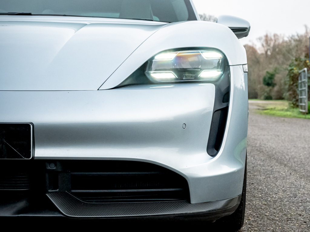 Porsche Taycan 4S 93Kwh Black #28