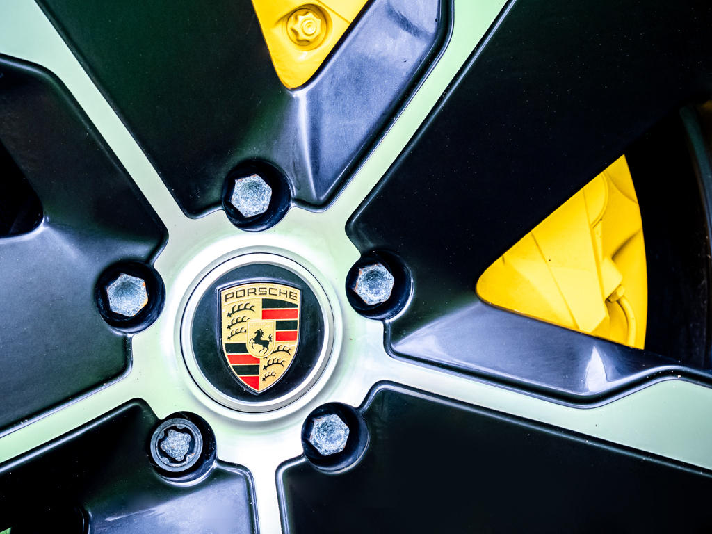 Porsche Taycan 4S 93Kwh Black #26