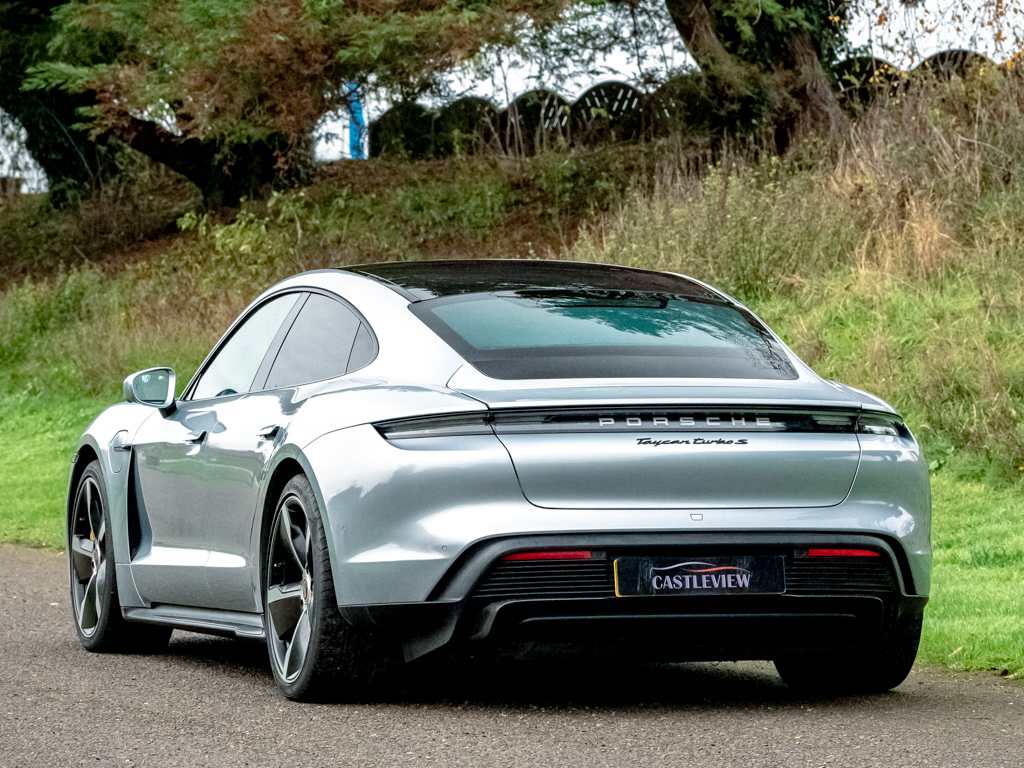 Porsche Taycan 4S 93Kwh Black #8