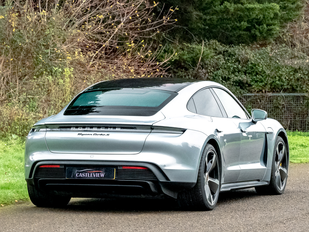 Porsche Taycan 4S 93Kwh Black #10