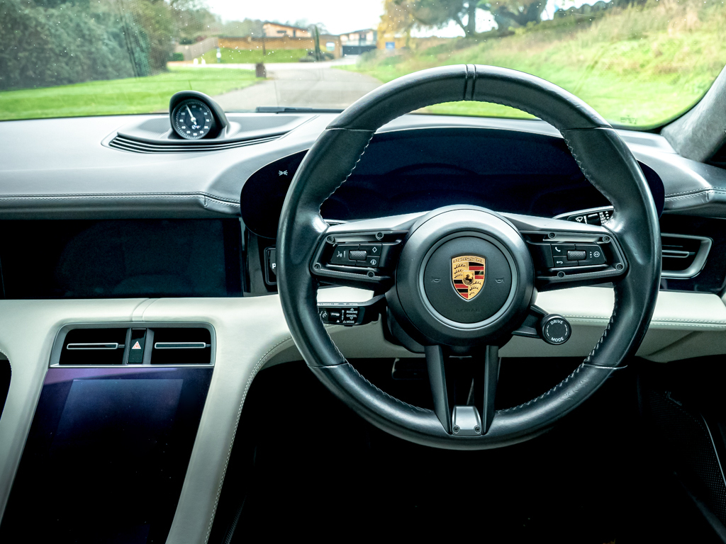 Porsche Taycan 4S 93Kwh Black #19