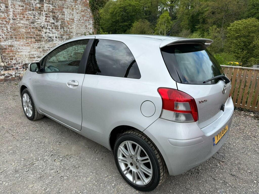 Toyota Yaris Sr Silver #4
