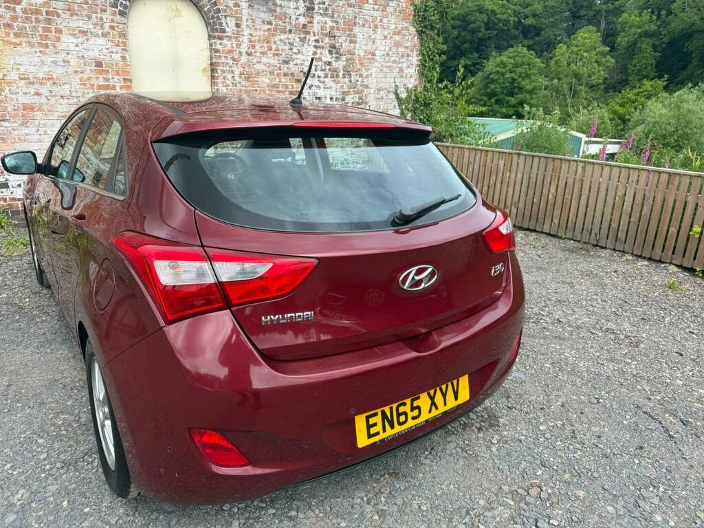 Hyundai I30 Se Red #6