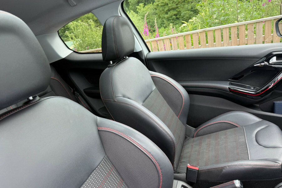 Peugeot 208 1.6 Bluehdi 100 Gt Line Non Start Stop Silver #27