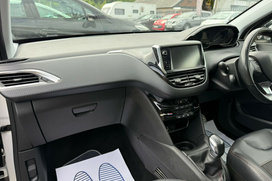 Peugeot 208 1.6 Bluehdi 100 Gt Line Non Start Stop Silver #26