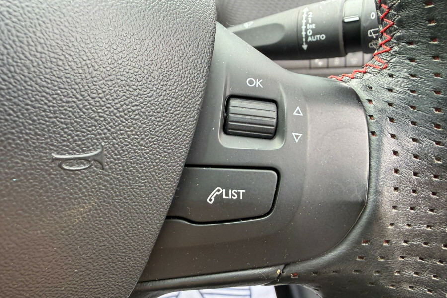 Peugeot 208 1.6 Bluehdi 100 Gt Line Non Start Stop Silver #16