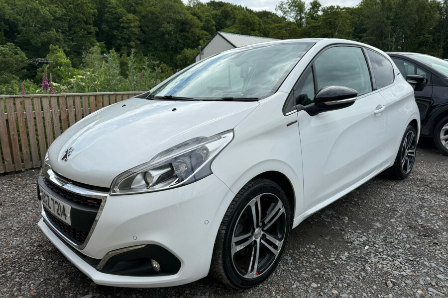 Peugeot 208 1.6 Bluehdi 100 Gt Line Non Start Stop Silver #2