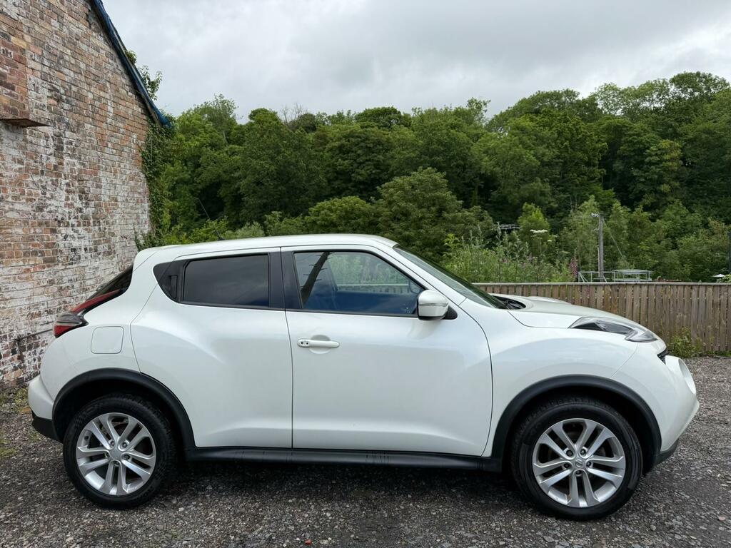 Nissan Juke N-connecta V066NLT White #2