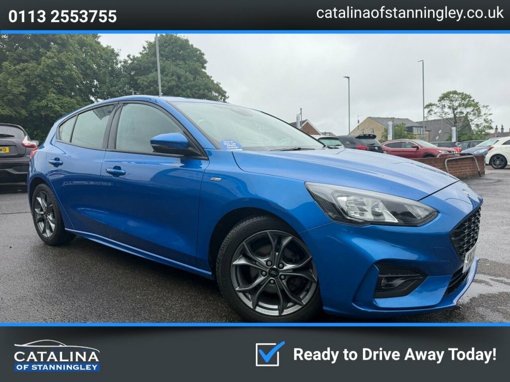 Ford Focus 1L St-line Blue