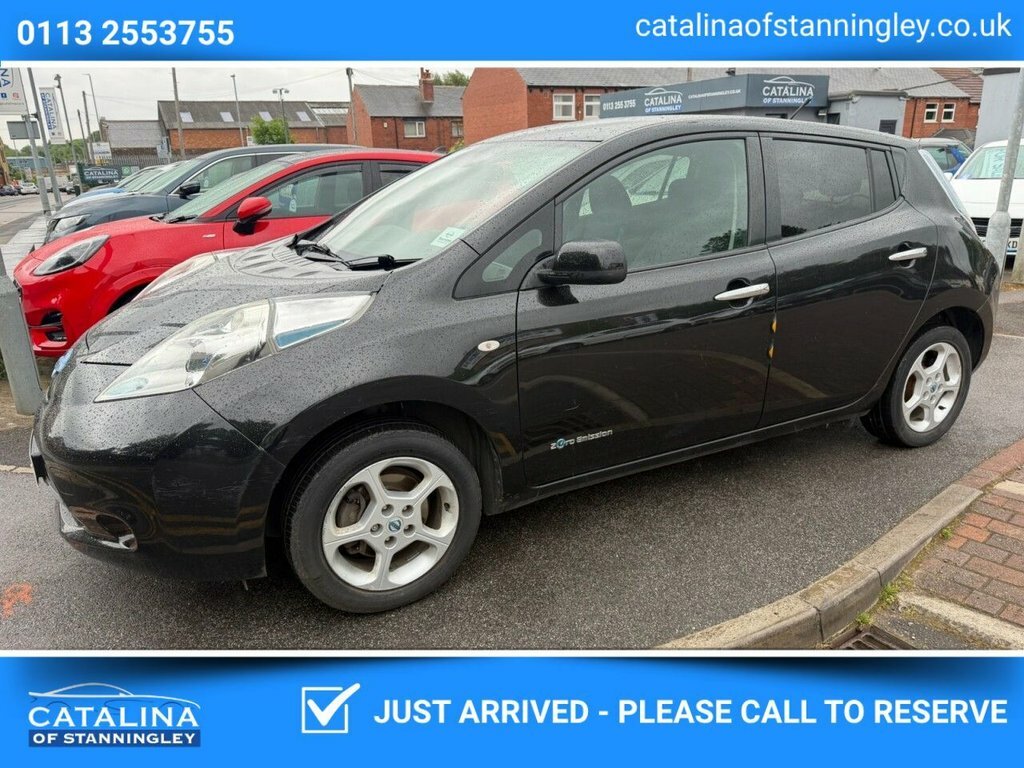Nissan Leaf Hatchback Black