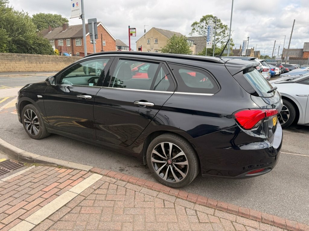 Fiat Tipo 1.4L Lounge Black #6