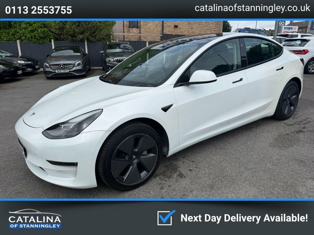 Tesla Model 3 Saloon ML22AOS White #3