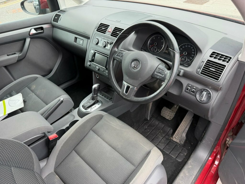 Volkswagen Touran 1.6L Se Red #4