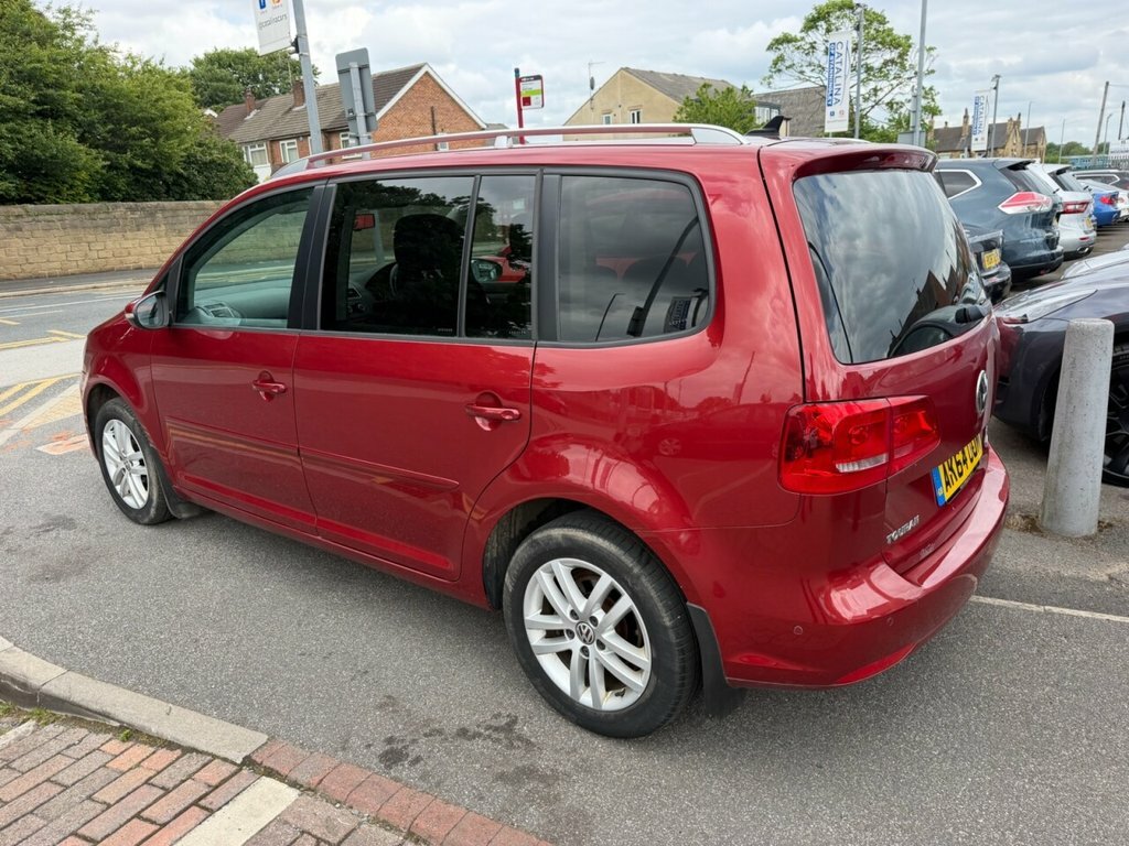 Volkswagen Touran 1.6L Se Red #5