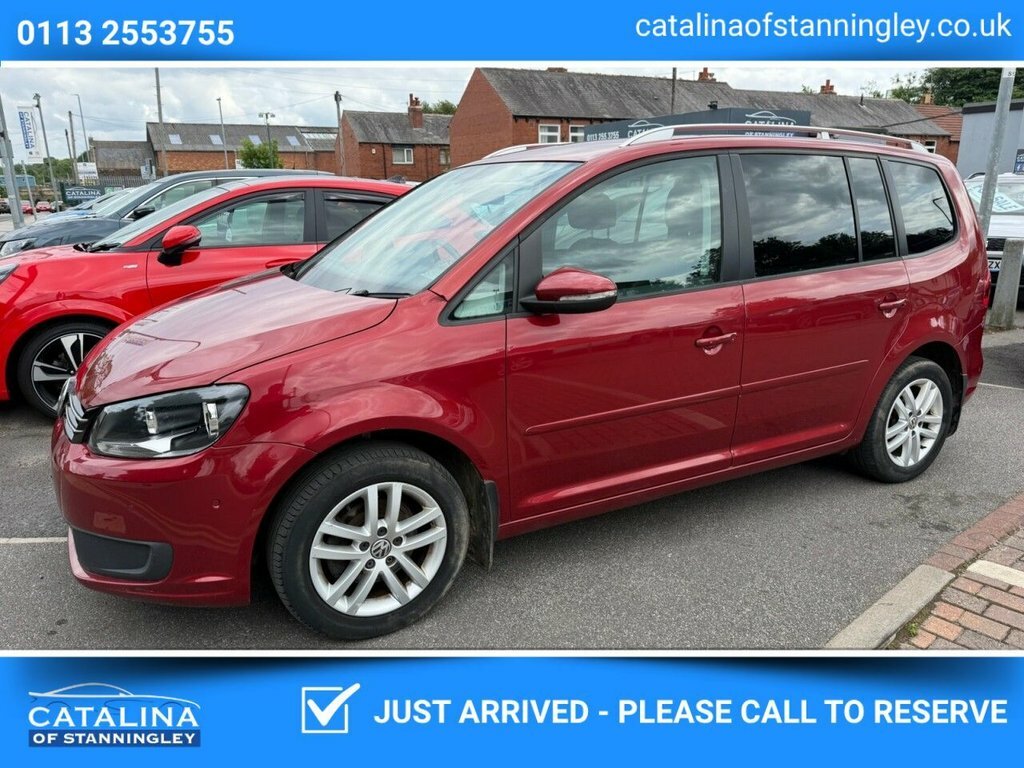 Volkswagen Touran 1.6L Se Red