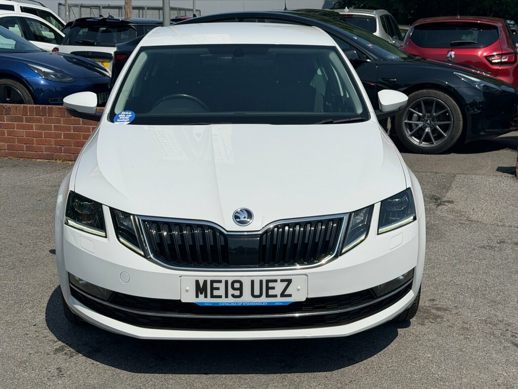 Skoda Octavia 2L Se L ME19UEZ White #2