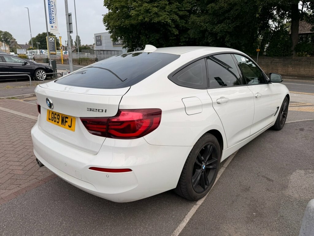 BMW 3 Series Gran Turismo 2L Se White #5