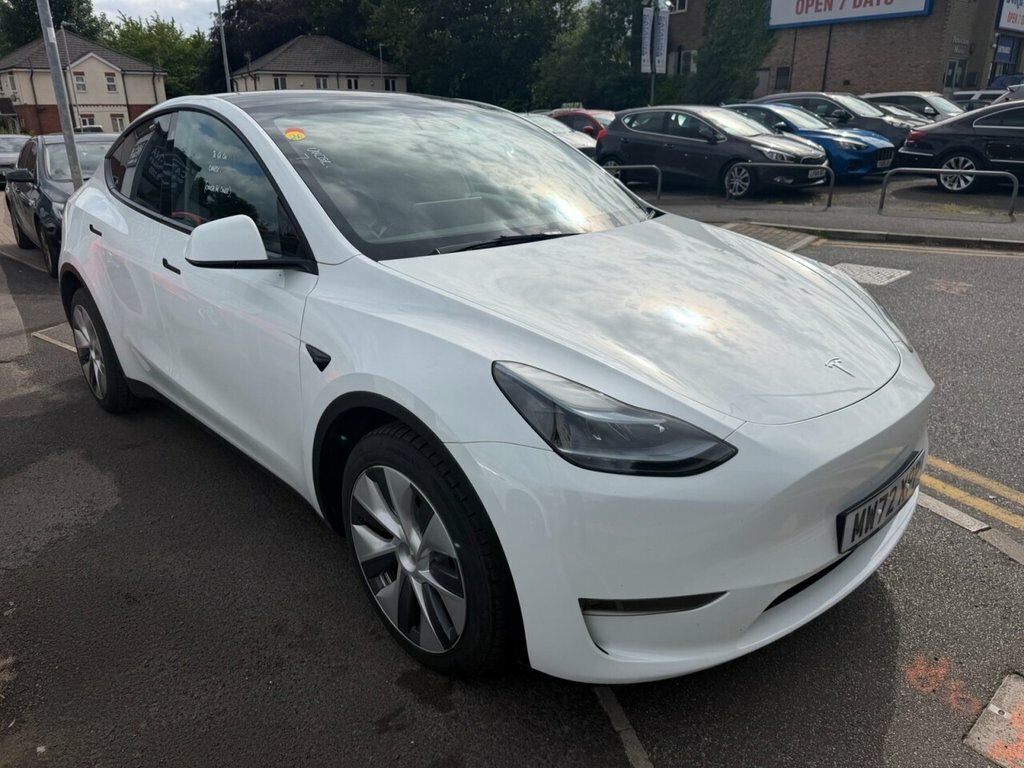 Tesla Model Y Suv MW72XPP White #3