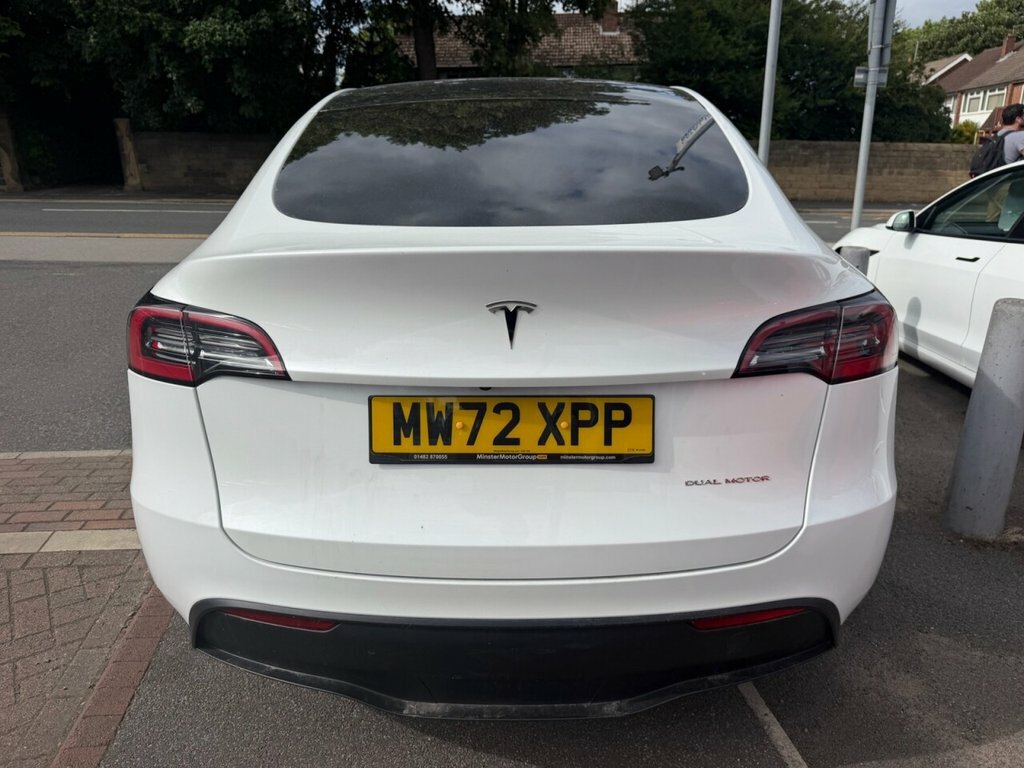 Tesla Model Y Suv MW72XPP White #6