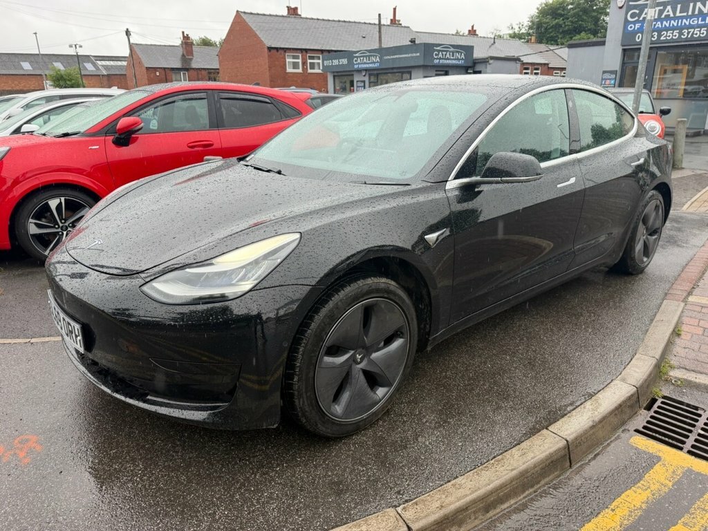 Tesla Model 3 Saloon Black #5