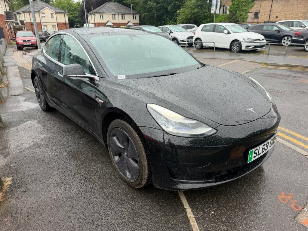 Tesla Model 3 Saloon Black #3