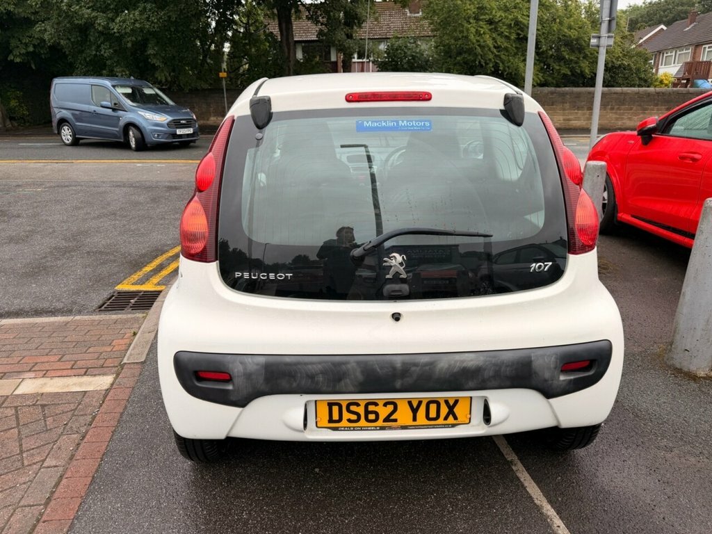 Peugeot 107 1.0 Active Silver #7