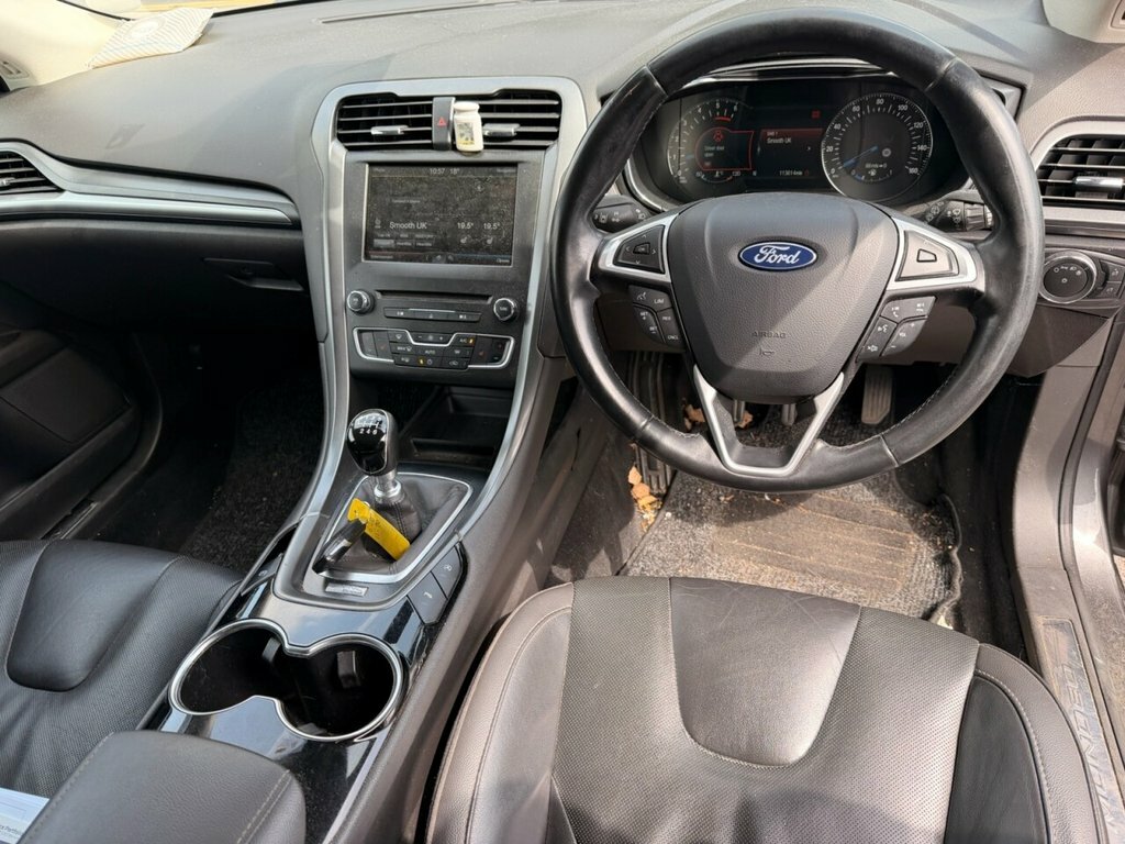 Ford Mondeo 2L Titanium Grey #4