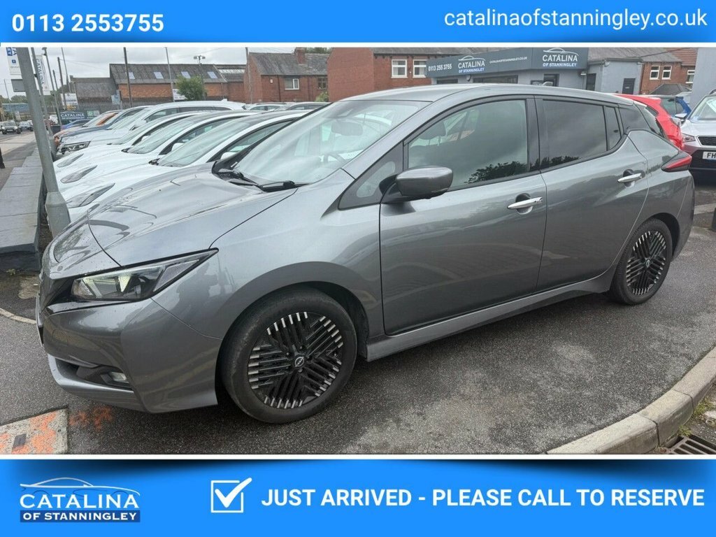 Nissan Leaf Hatchback Grey