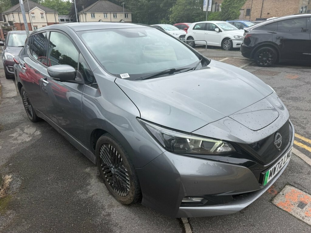 Nissan Leaf Hatchback Grey #3