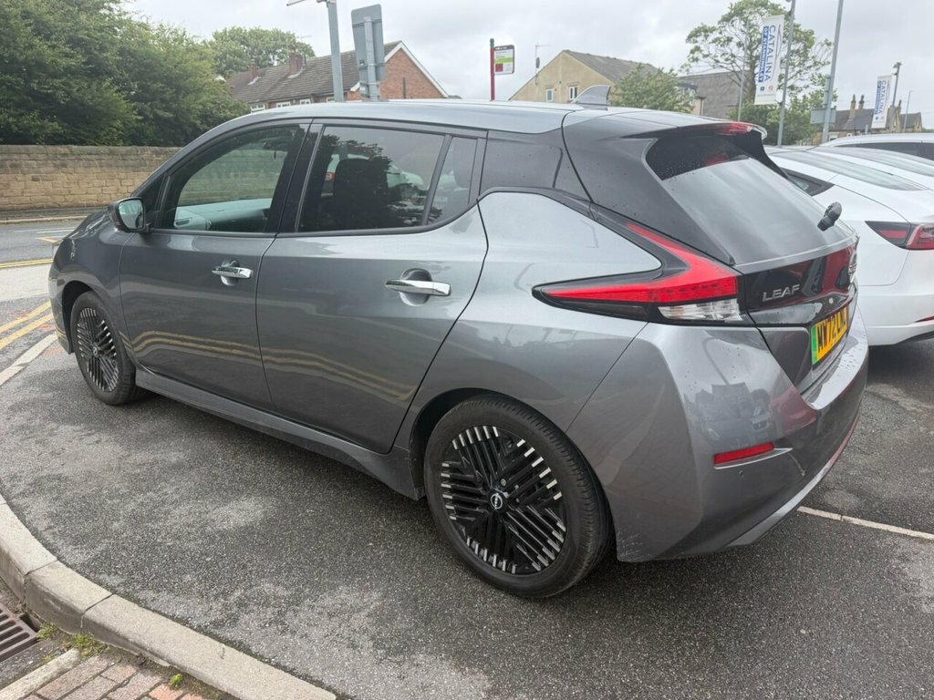 Nissan Leaf Hatchback Grey #6