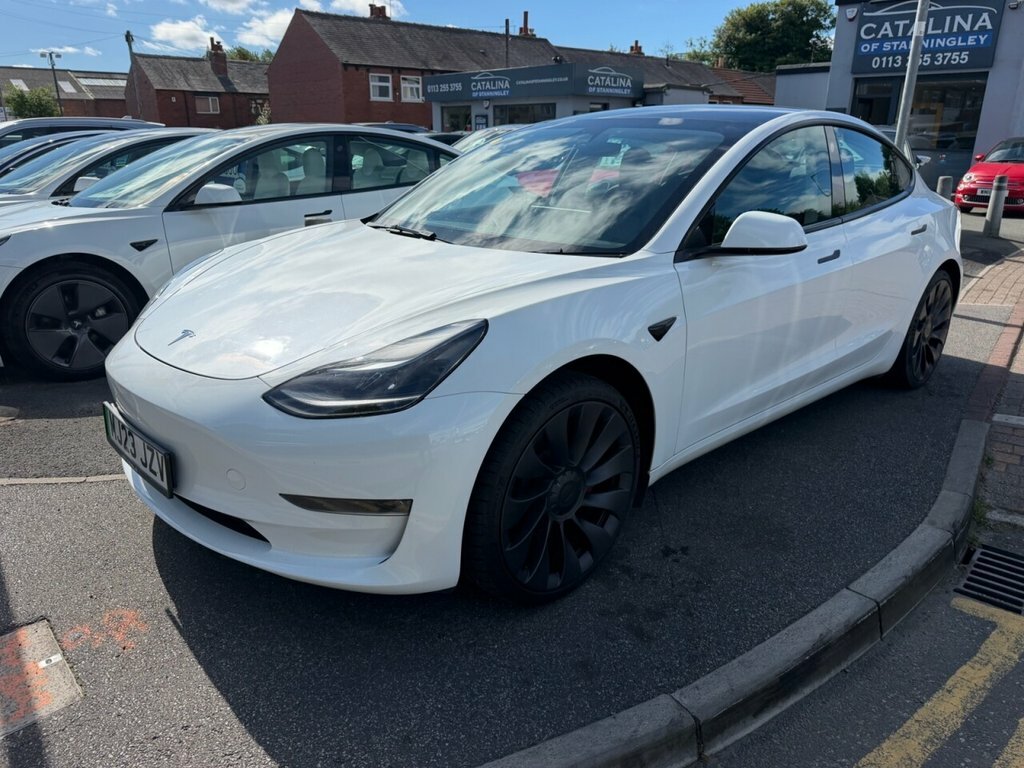 Tesla Model 3 Saloon MJ23JZV White #4