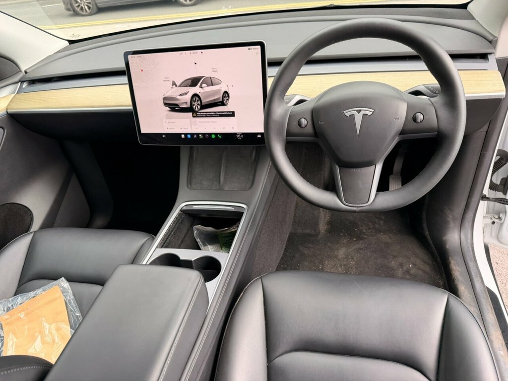 Tesla Model Y Suv MT23YHK White #4