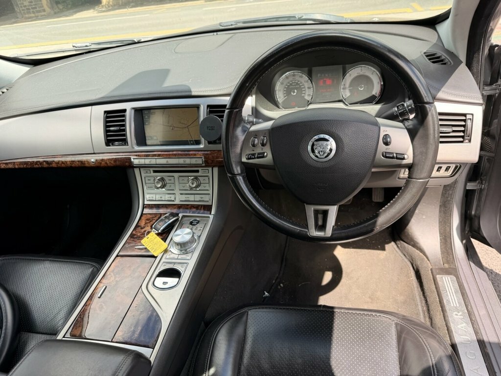 Jaguar XF 3L Premium Luxury Grey #4
