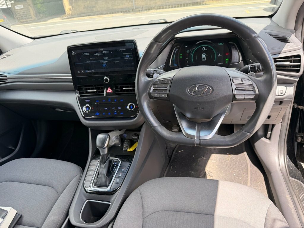 Hyundai Ioniq 1.6L Premium Black #4