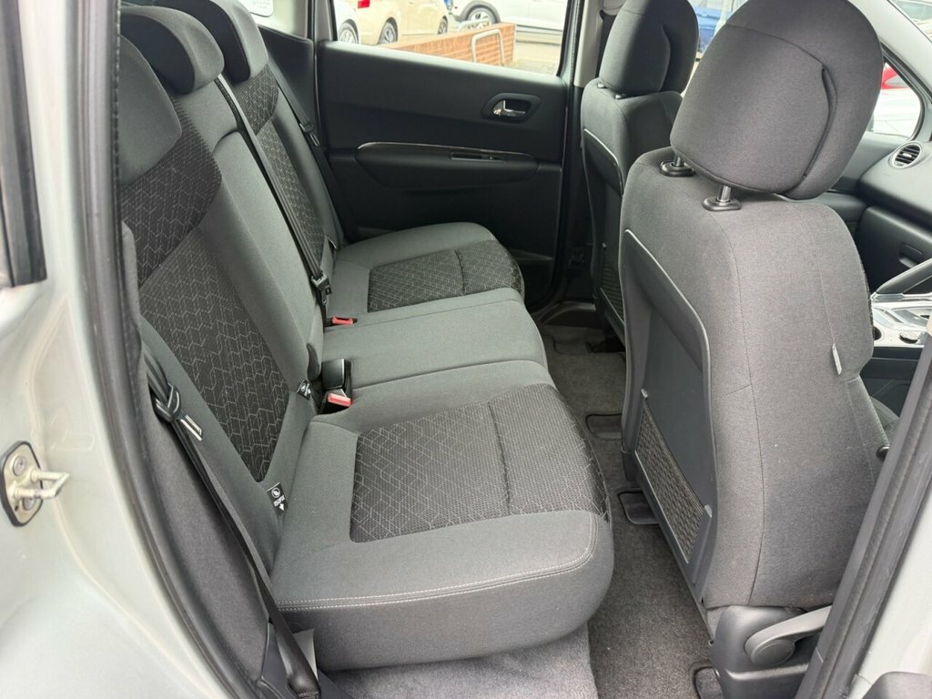 Peugeot 3008 1.6 E-hdi Active Grey #25
