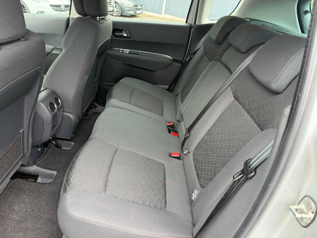 Peugeot 3008 1.6 E-hdi Active Grey #18