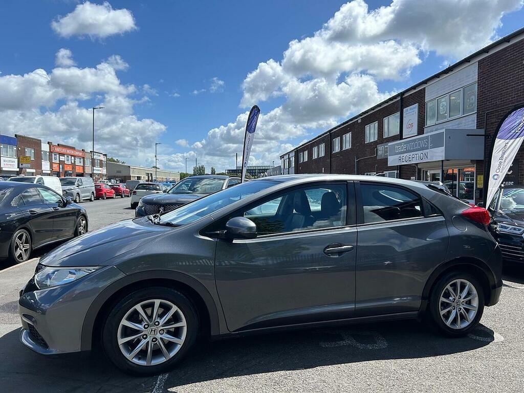 Honda Civic I-vtec Es Grey #9