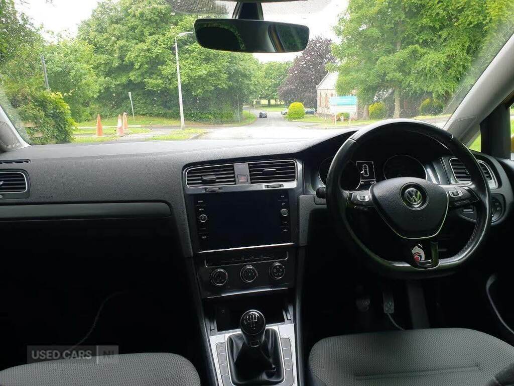 Volkswagen Golf 1.6 Tdi Se Nav RO17JYC Yellow #5