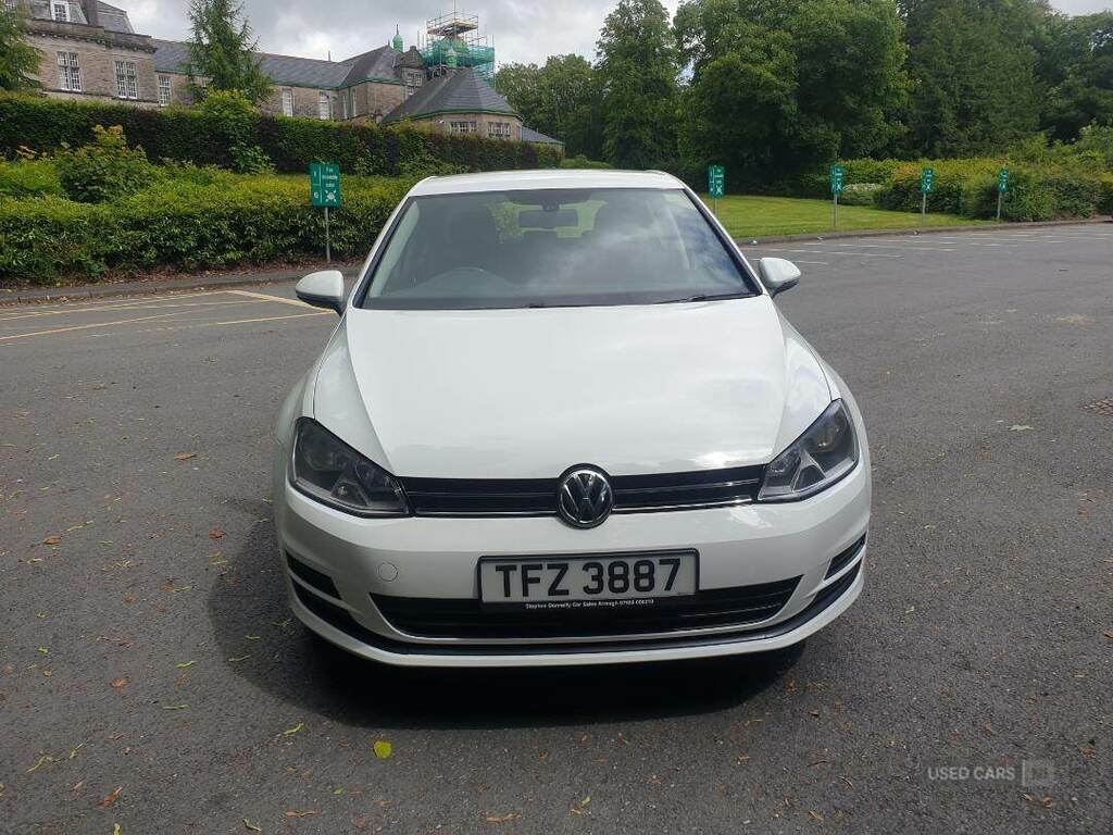Volkswagen Golf 1.6 Tdi 105 Se TFZ3887 White #4