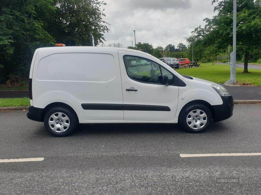 Peugeot Partner 850 1.6 Bluehdi 100 Professional Van Non Ss White #6